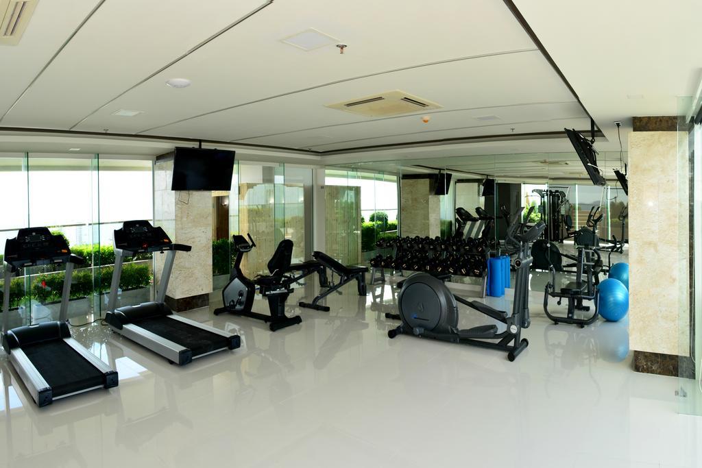 Peak Towers Condominium Pattaya Exterior foto
